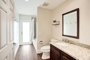 9645 E Tree Tops Ct, Davie, FL 33328 - Photo 32