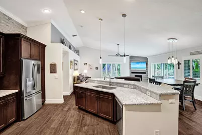 9645 E Tree Tops Court, Davie, FL 33328 - Photo 14