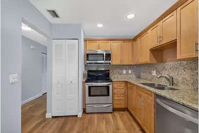 21501 Juego Circle #29F, Boca Raton, FL 33433 - Photo 14