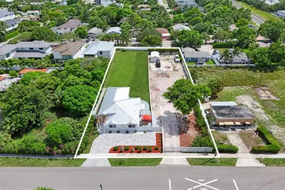 202 SE 4th Street, Delray Beach, FL 33483 - Photo 2