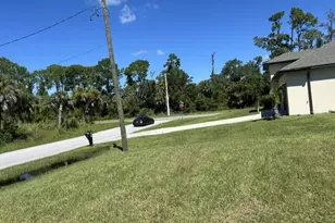 20 Ellington St, Port Charlotte, FL 33953 - Photo 44