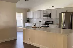 7408 NW 48th Ct, Lauderhill, FL 33319 - Photo 8