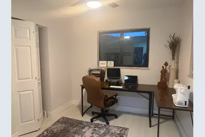 3958 NW 19th Avenue, Oakland Park, FL 33309 - Photo 14