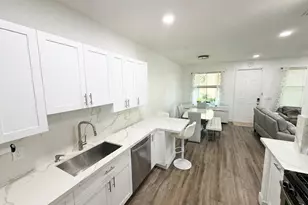 3351 NW 126th Ave, Sunrise, FL 33323 - Photo 6