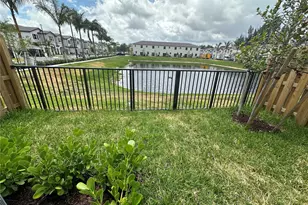 5504 NW 27th Pl, Lauderhill, FL 33313 - Photo 6