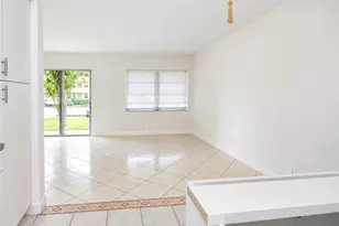 2401 NE 10th St, Pompano Beach, FL 33062 - Photo 10