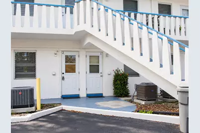 2401 NE 10th Street #2, Pompano Beach, FL 33062 - Photo 2