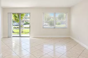 2401 NE 10th St, Pompano Beach, FL 33062 - Photo 4