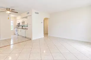 2401 NE 10th St, Pompano Beach, FL 33062 - Photo 12