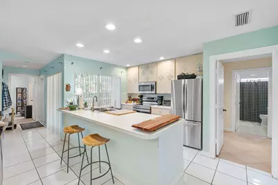 9041 Sun Terrace Circle #A, West Palm Beach, FL 33403 - Photo 4