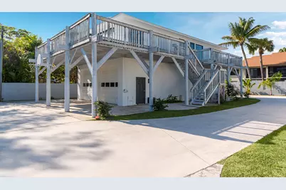 1712 NE Seahorse Place, Jensen Beach, FL 34957 - Photo 4