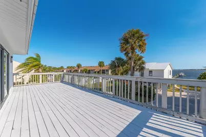1712 NE Seahorse Place, Jensen Beach, FL 34957 - Photo 28