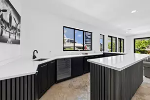 2561 Lucille Dr, Fort Lauderdale, FL 33316 - Photo 10