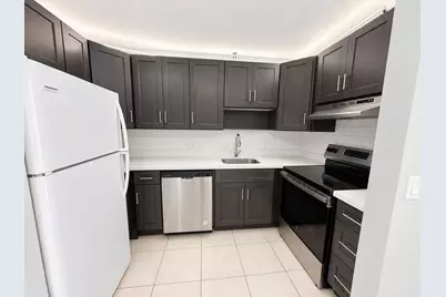 3253 NW 104th Avenue, Coral Springs, FL 33065 - Photo 2