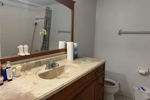 3013 N Oakland Forest Dr, Oakland Park, FL 33309 - Photo 12