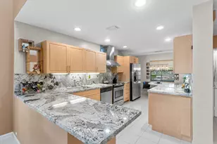 68 Eastgate Dr, Boynton Beach, FL 33436 - Photo 2