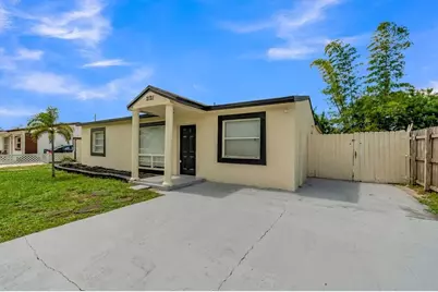 2121 SW 46th Avenue, Fort Lauderdale, FL 33317 - Photo 1