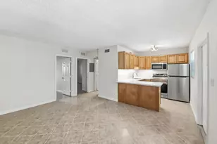 2660 NE 8th Ave, Wilton Manors, FL 33334 - Photo 2