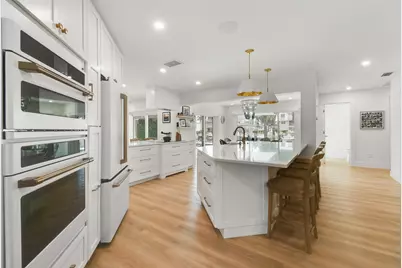 1091 Singer Drive, Singer Island, FL 33404 - Photo 10