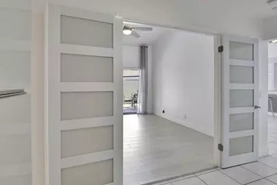 9341 Chelsea Drive S, Plantation, FL 33324 - Photo 10