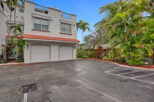 728 NE 7th Ave, Fort Lauderdale, FL 33304 - Photo 2