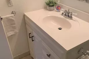 2801 Somerset Dr, Lauderdale Lakes, FL 33311 - Photo 46