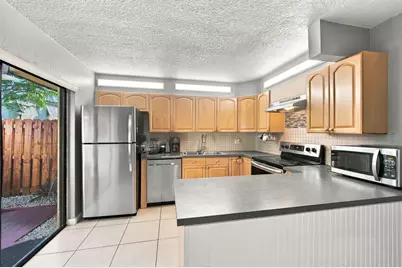 159 Lake Arbor Drive, Palm Springs, FL 33461 - Photo 12