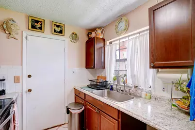 2351 SE Fruit Avenue, Port Saint Lucie, FL 34952 - Photo 4