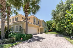 4655 Cadiz Cir, Palm Beach Gardens, FL 33418 - Photo 1