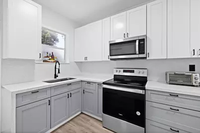 28 NE 165th Street, Miami, FL 33162 - Photo 18