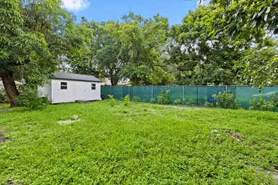 28 NE 165th Street, Miami, FL 33162 - Photo 4