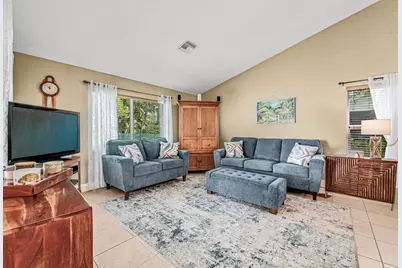 102 Sevilla Avenue, Royal Palm Beach, FL 33411 - Photo 16