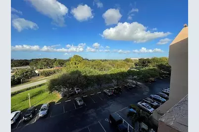 3001 W Rolling Hills Circle #608, Davie, FL 33328 - Photo 4