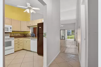 3210 Carambola Circle S #S, Coconut Creek, FL 33066 - Photo 8