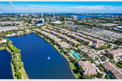 880 Millbrae Court #1, West Palm Beach, FL 33401 - Photo 4