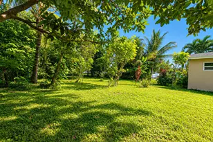 639 Madeline Ct, West Palm Beach, FL 33413 - Photo 34