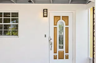 639 Madeline Ct, West Palm Beach, FL 33413 - Photo 10