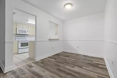 12658 Kenwood Lane #D, Fort Myers, FL 33907 - Photo 8