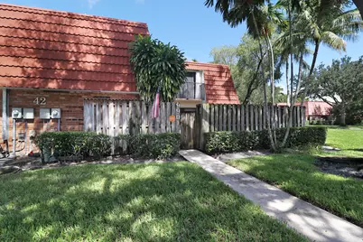 9901 NW 6th Place #9901, Plantation, FL 33324 - Photo 2