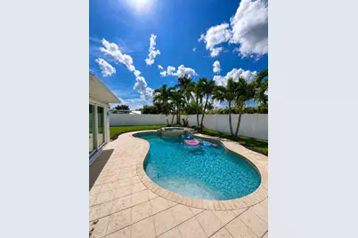 918 SE 15th Court, Deerfield Beach, FL 33441 - Photo 8