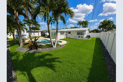 918 SE 15th Court, Deerfield Beach, FL 33441 - Photo 10