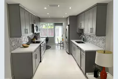 1400 NE 23rd Street, Wilton Manors, FL 33305 - Photo 6