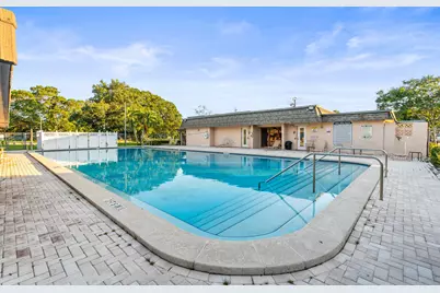 6408 Brookwood Boulevard, Tamarac, FL 33321 - Photo 20
