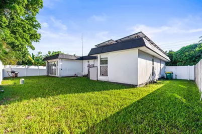 6408 Brookwood Boulevard, Tamarac, FL 33321 - Photo 4