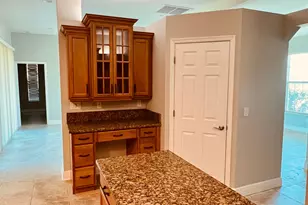 218 SW Ridgecrest Dr, Port Saint Lucie, FL 34953 - Photo 4