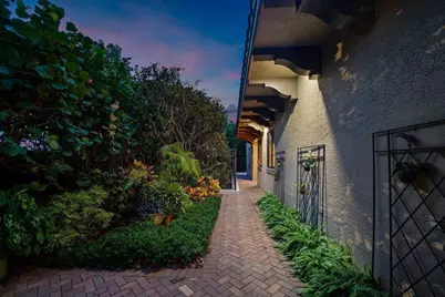 910 Via Villagio, Hypoluxo, FL 33462 - Photo 8