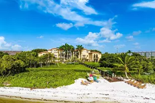910 Via Villagio, Hypoluxo, FL 33462 - Photo 2