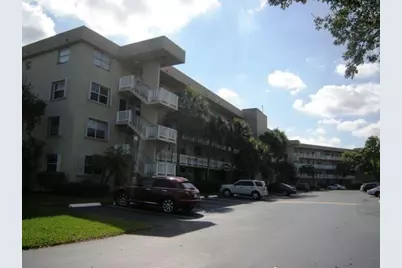 107 Royal Park Drive #2E, Oakland Park, FL 33309 - Photo 6