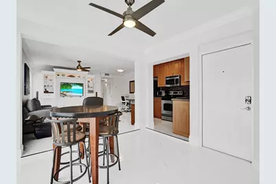 1439 S Ocean Boulevard #304, Lauderdale by the Sea, FL 33062 - Photo 2