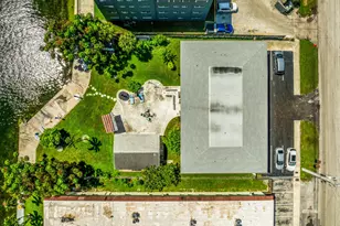 1040 Crystal Lake Dr, Pompano Beach, FL 33064 - Photo 36